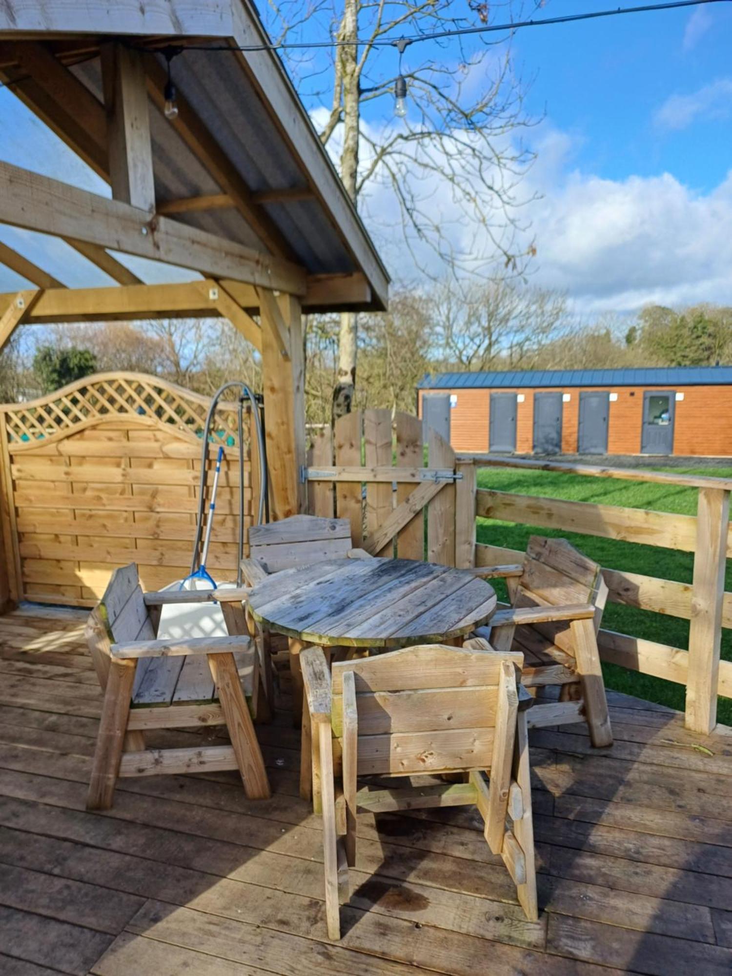 Little River Glamping Ballymoney Ngoại thất bức ảnh