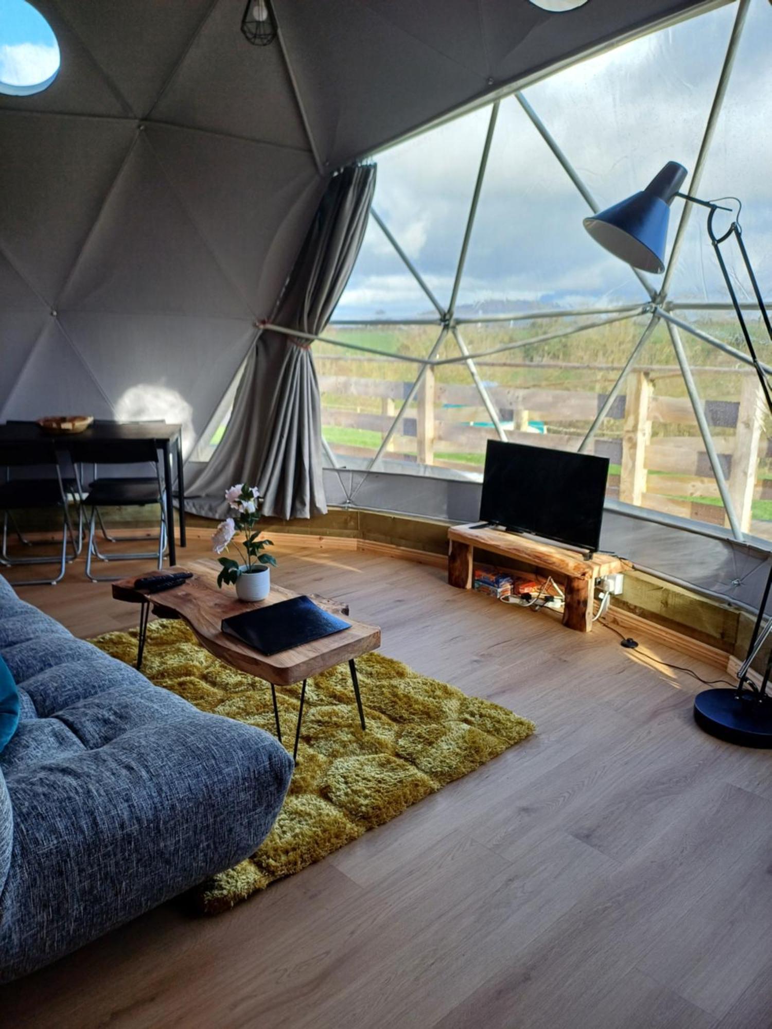 Little River Glamping Ballymoney Ngoại thất bức ảnh