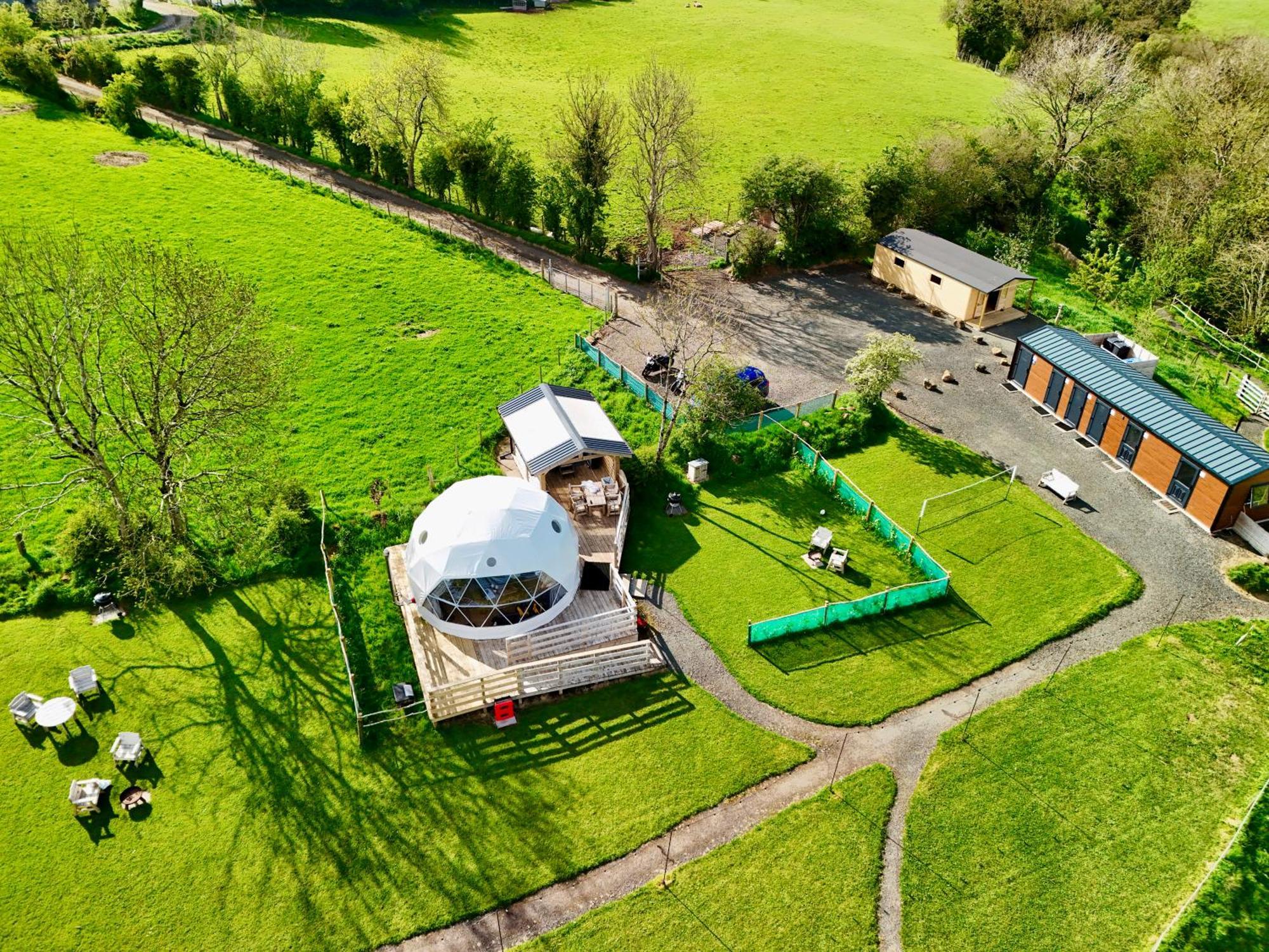 Little River Glamping Ballymoney Ngoại thất bức ảnh